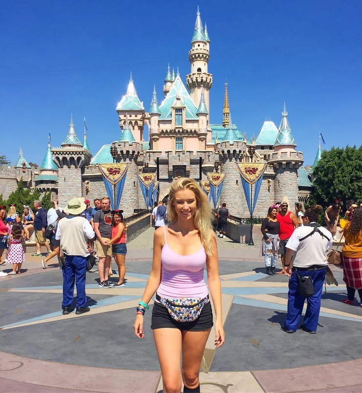 Noelle Foley Noelle Foley