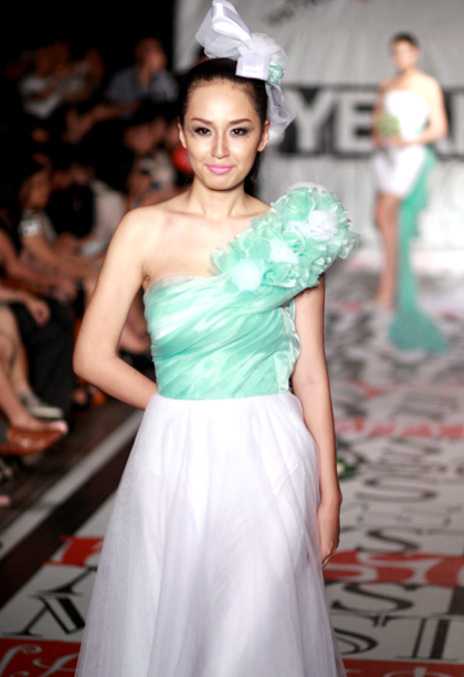 Mai Phương Thúy