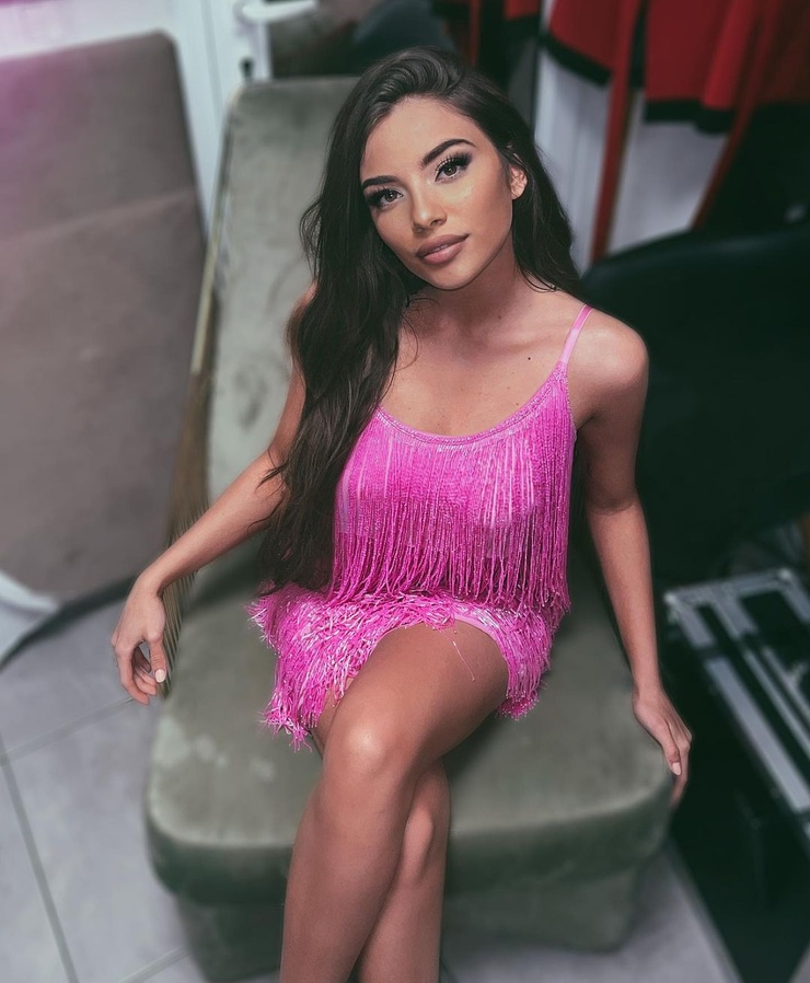Gabriella (singer)