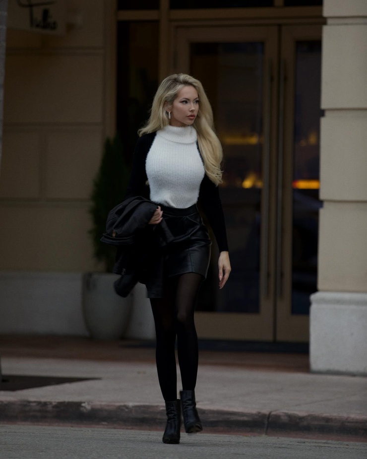 Amanda Taylor (Model)