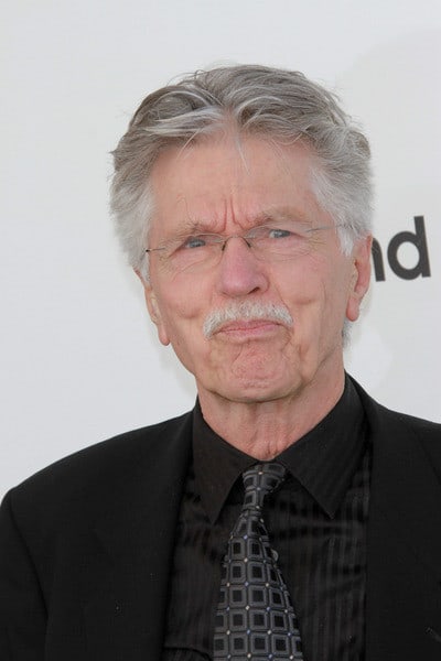 Tom Skerritt Tom Skerritt