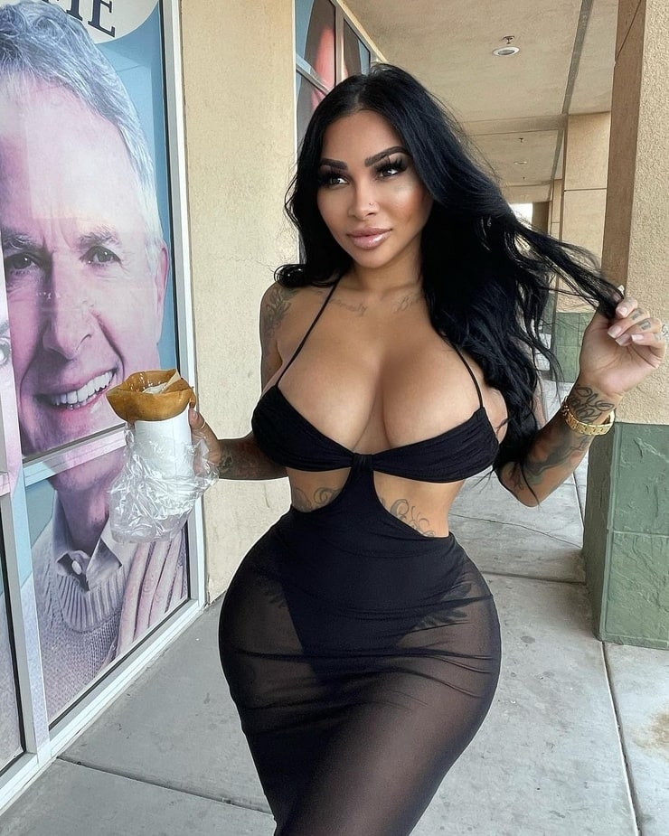 Picture of Brittanya Razavi