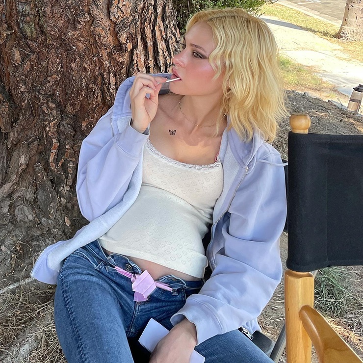 Nicola Peltz
