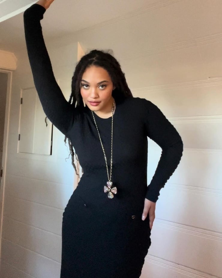 Kiersey Clemons