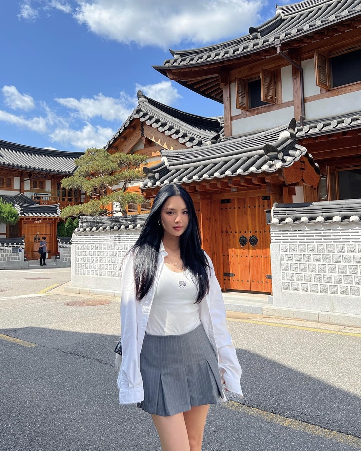 Image of Chailee Son