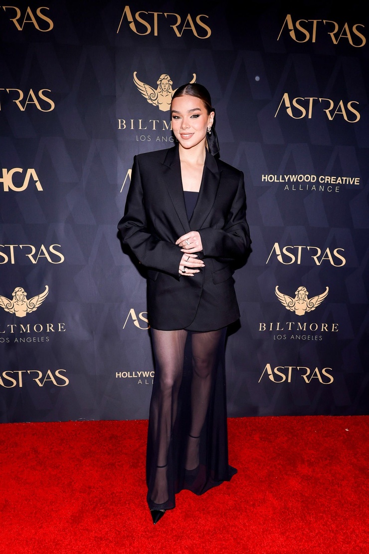 Hailee Steinfeld Hailee Steinfeld