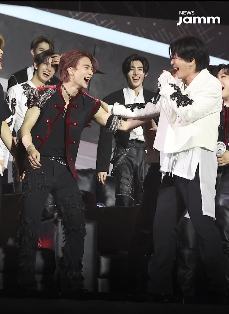 Stray Kids