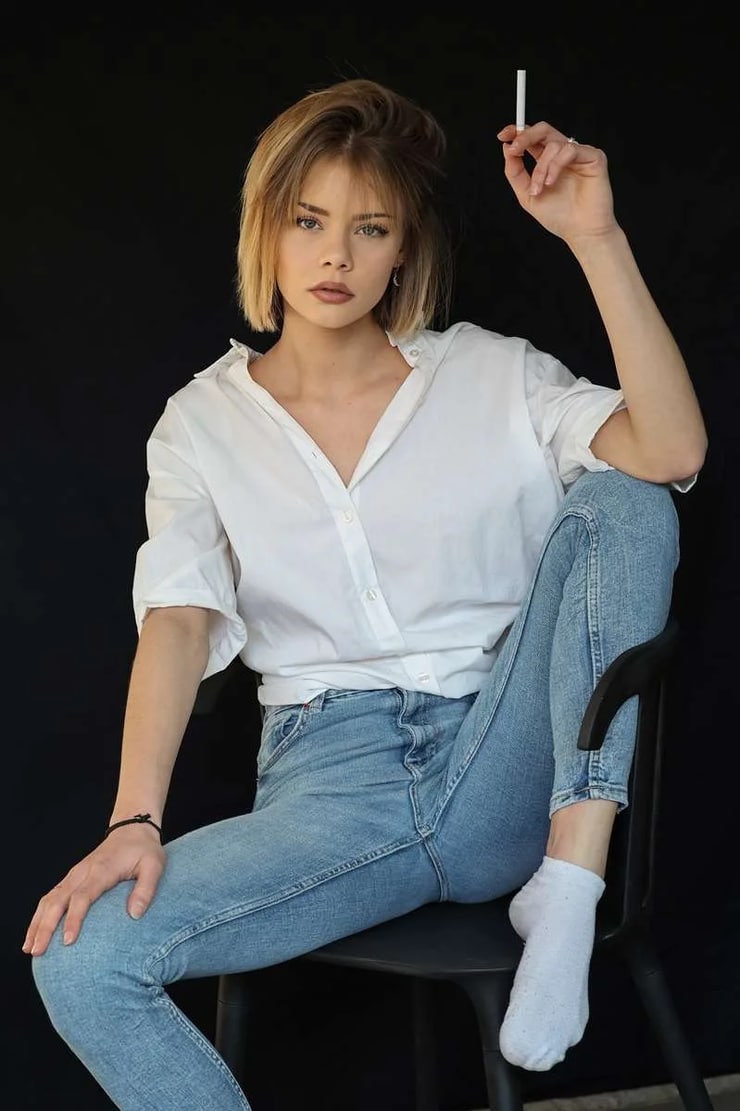 Lea Marlene (model)