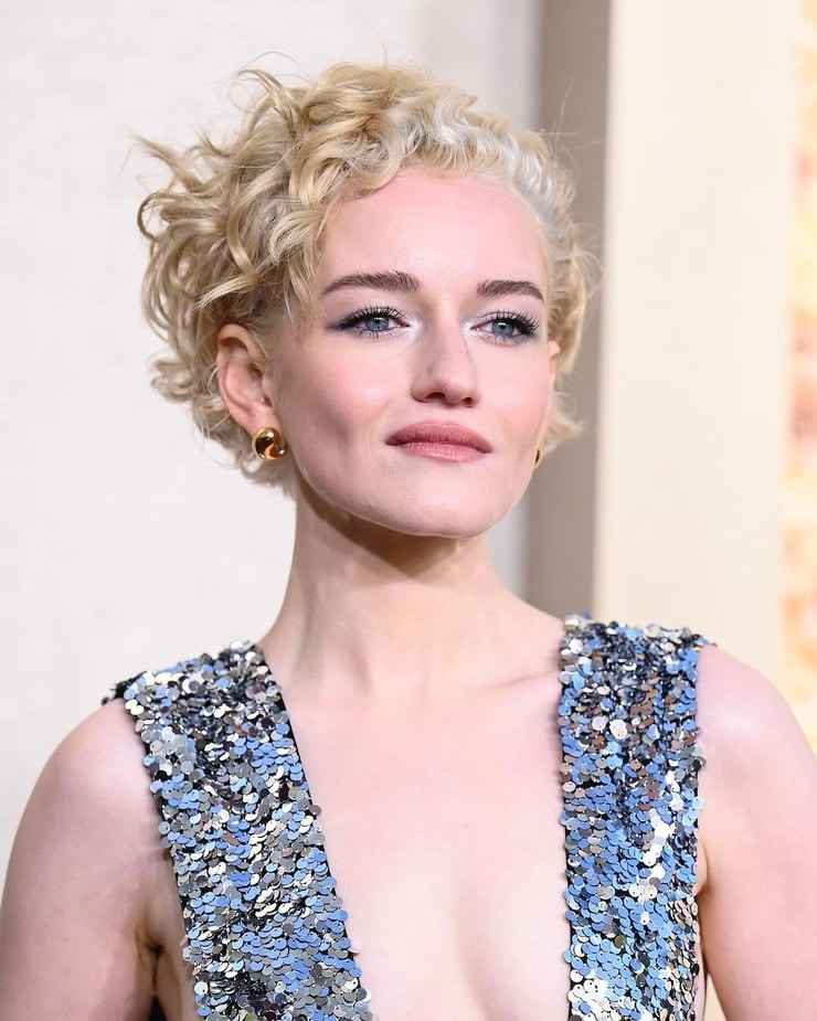 Picture of Julia Garner