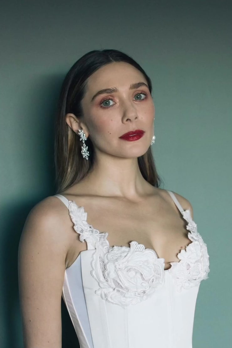 Elizabeth Olsen picture