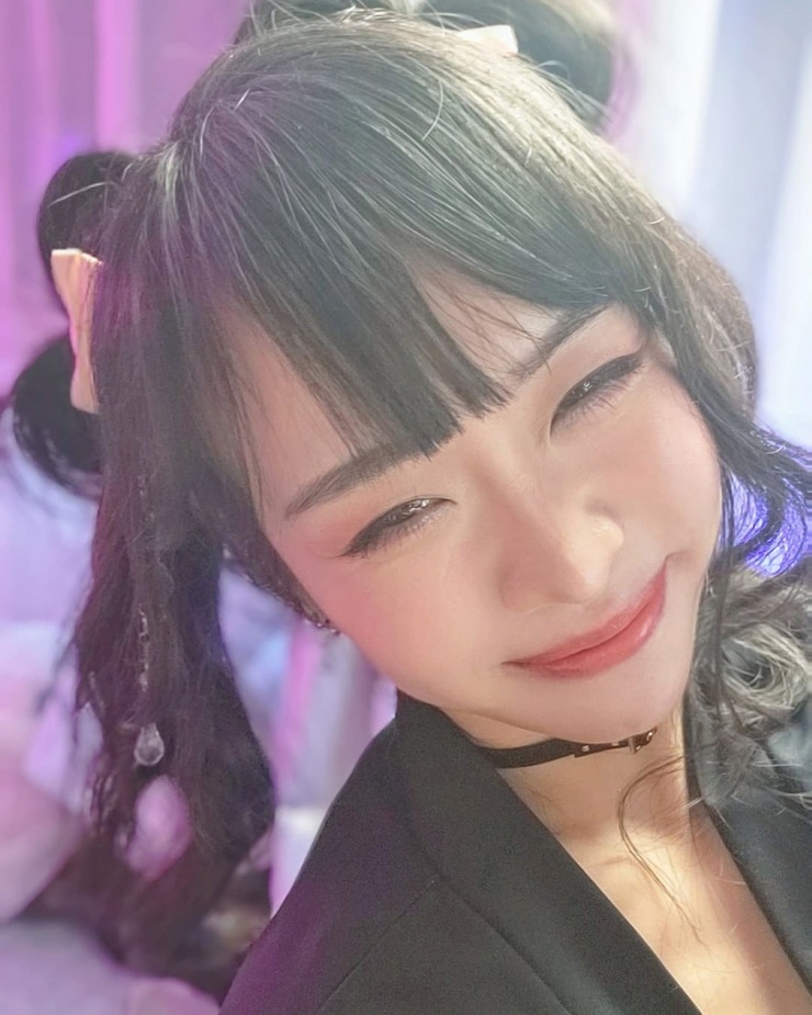 Wei Jen Lee