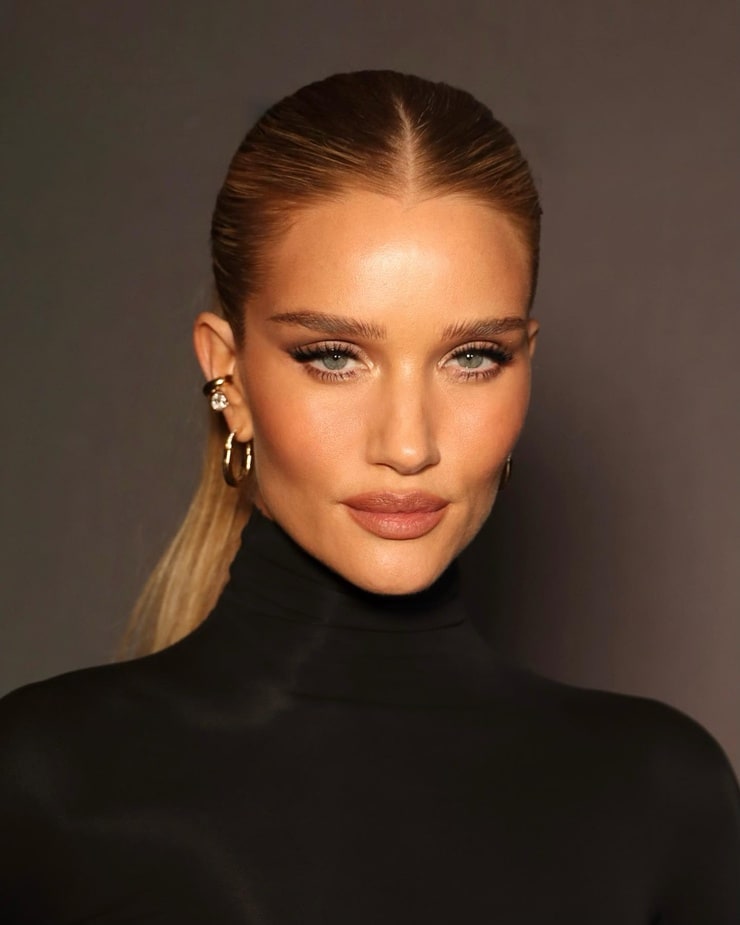 Rosie Huntington-Whiteley Rosie Huntington-Whiteley