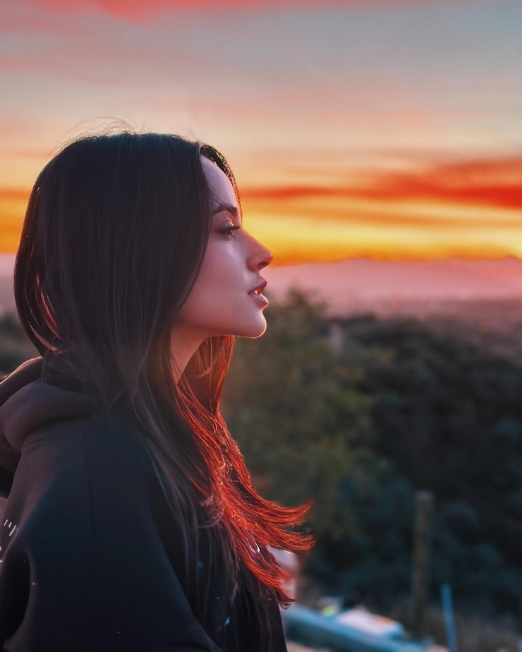 Becky G.