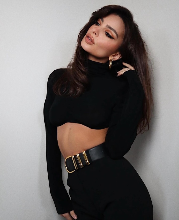 Emily Ratajkowski Emily Ratajkowski