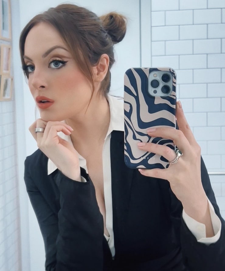 Elizabeth Gillies