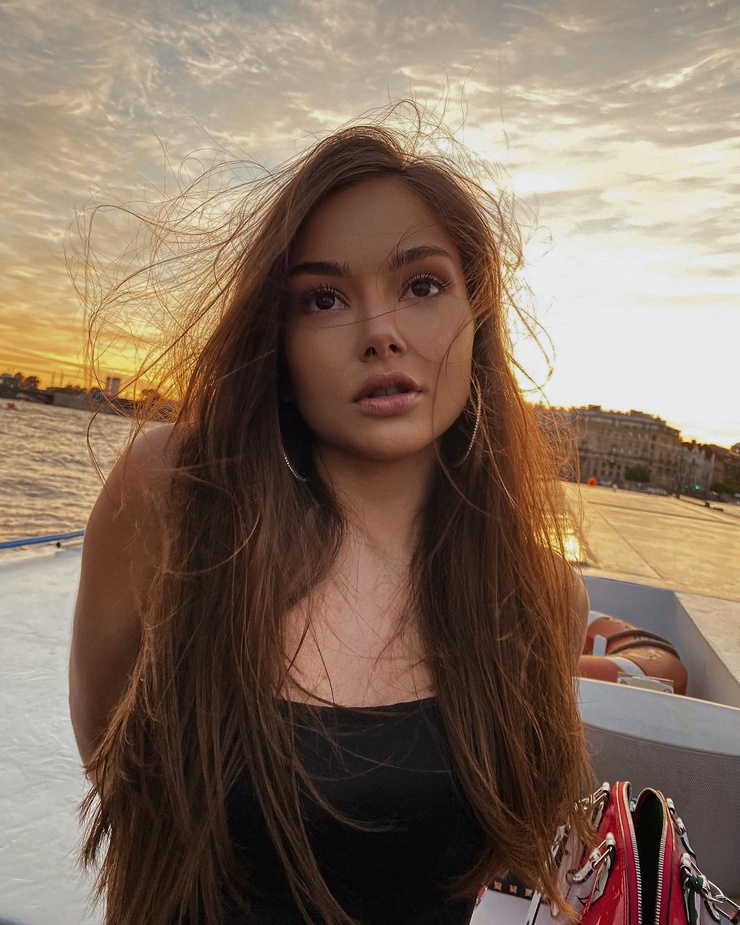 Valerie Moncheri