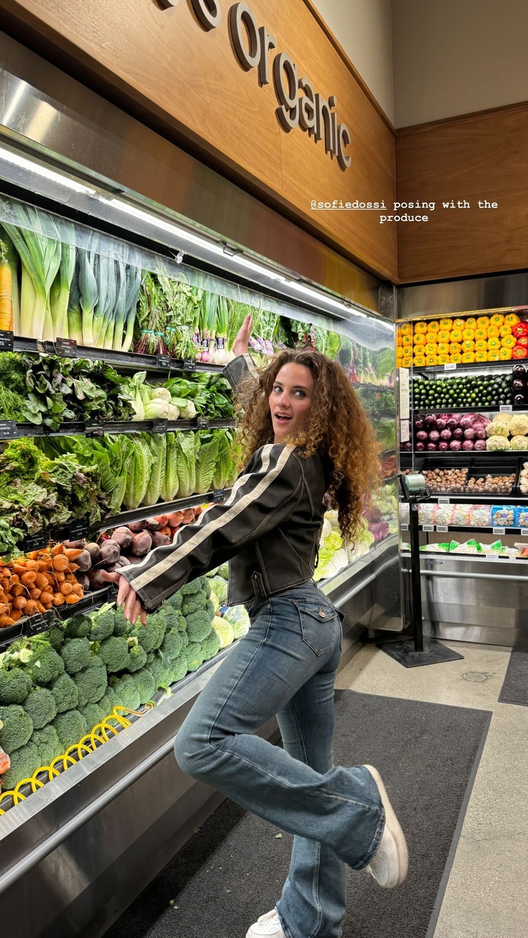Sofie Dossi