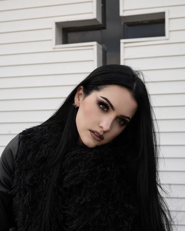 Angelica Rose