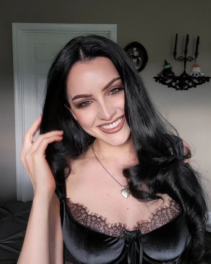 Angelica Rose