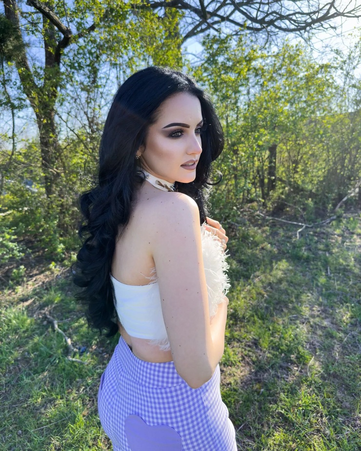 Angelica Rose