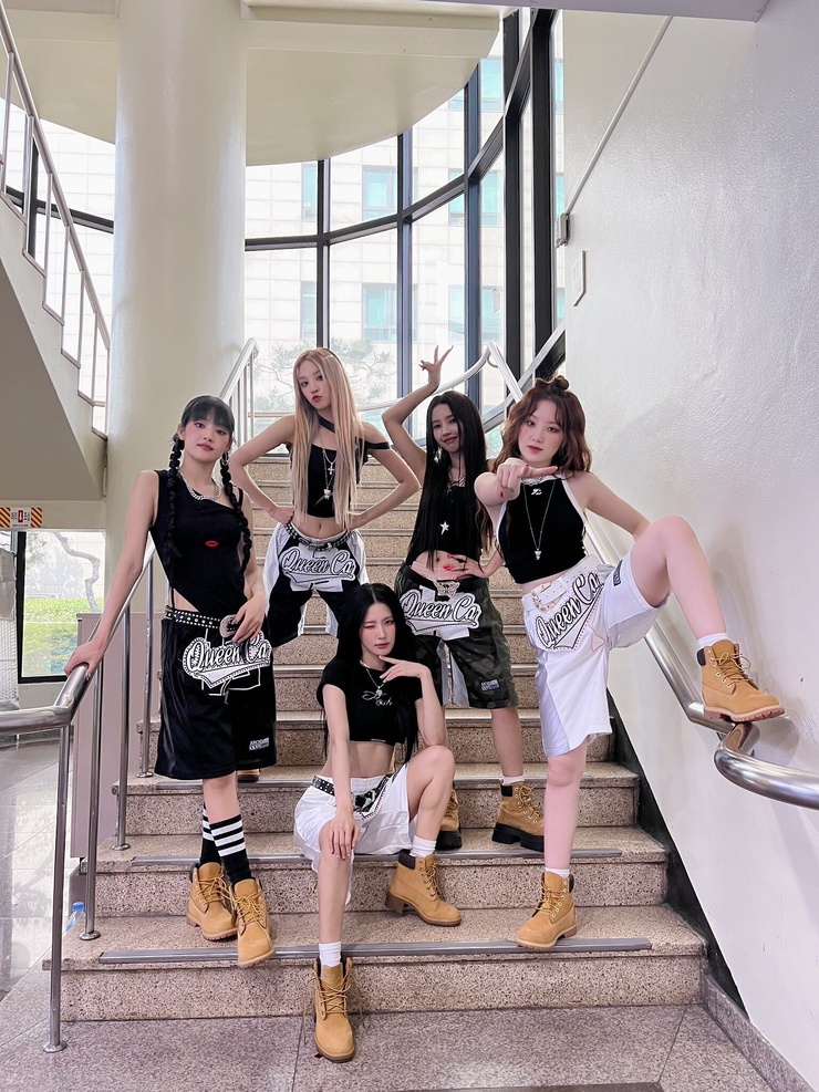 (G)I-dle