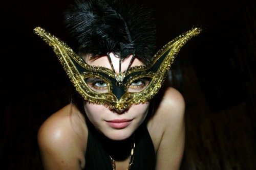 Willa Holland Willa Holland