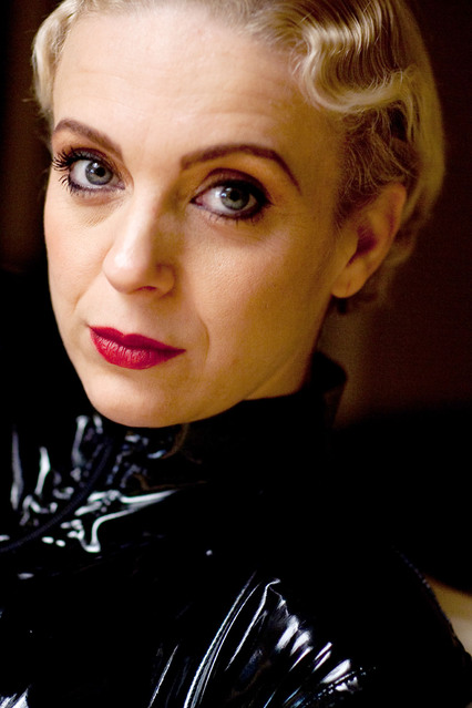 Amanda Abbington