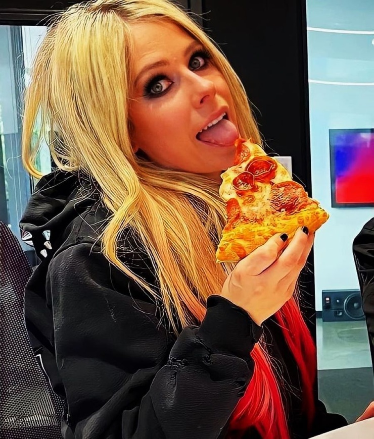 Avril Lavigne Avril Lavigne