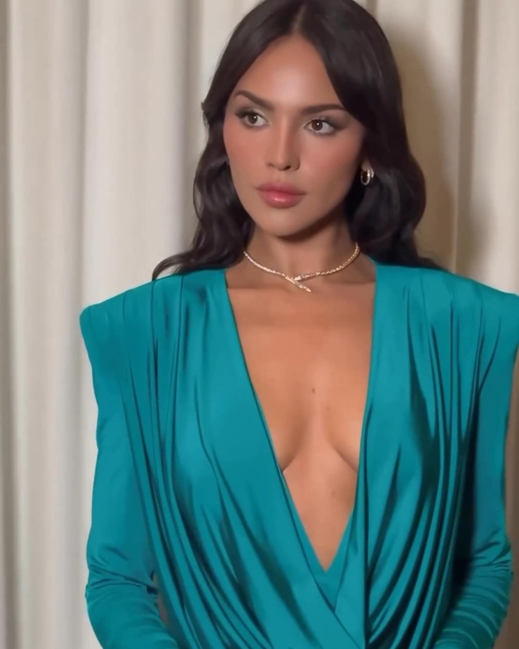 Eiza Gonzalez