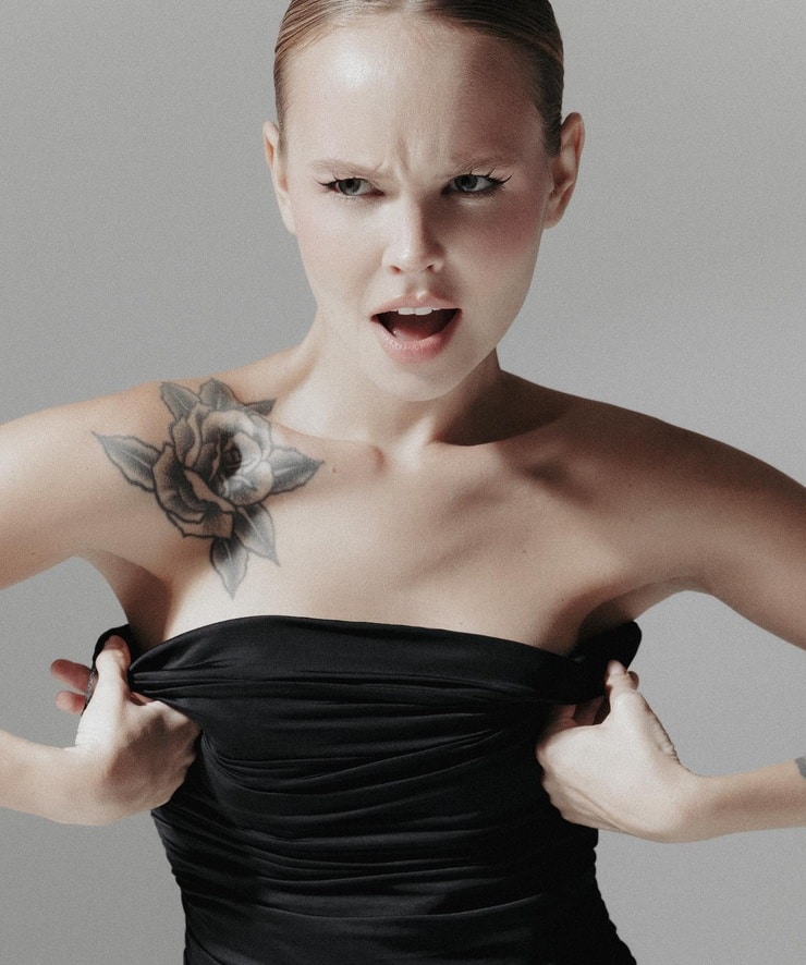 Anastasia Shcheglova Anastasia Shcheglova