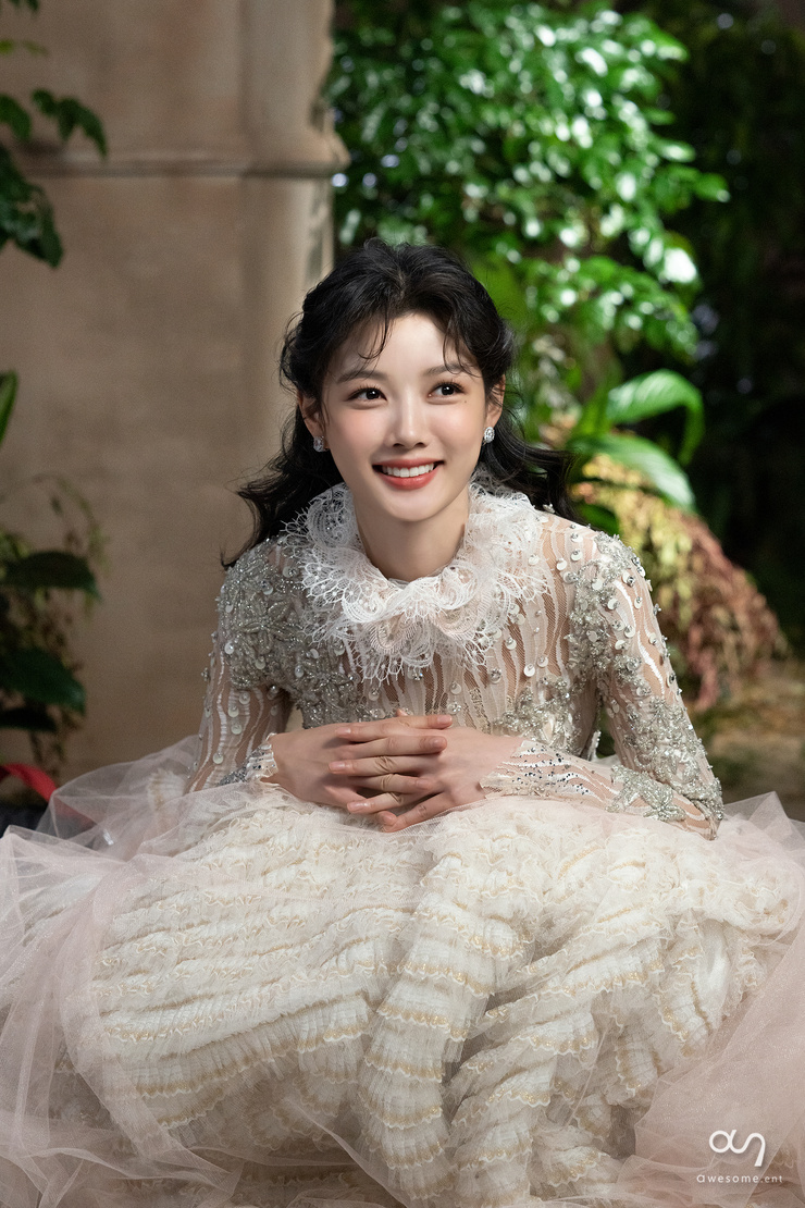 Yoo-Jeong Kim Yoo-Jeong Kim