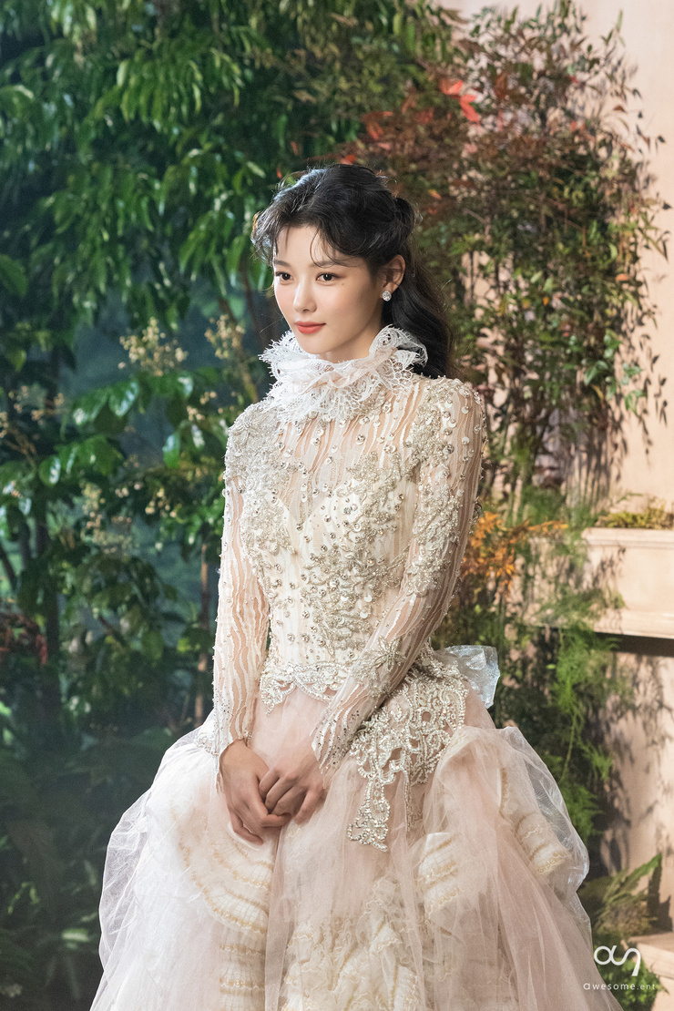 Yoo-Jeong Kim Yoo-Jeong Kim