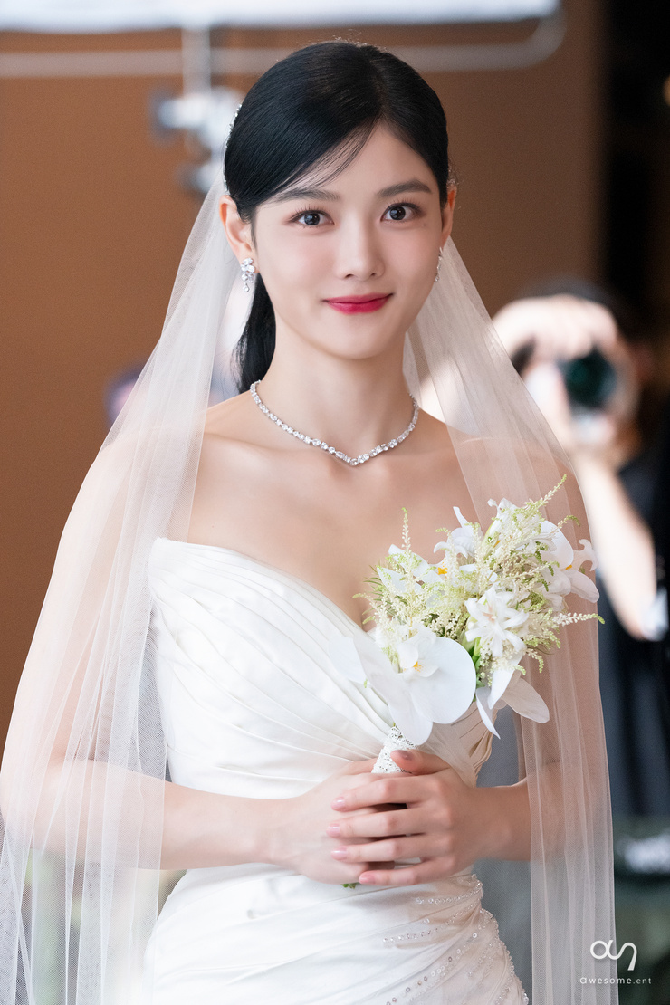 Yoo-Jeong Kim Yoo-Jeong Kim
