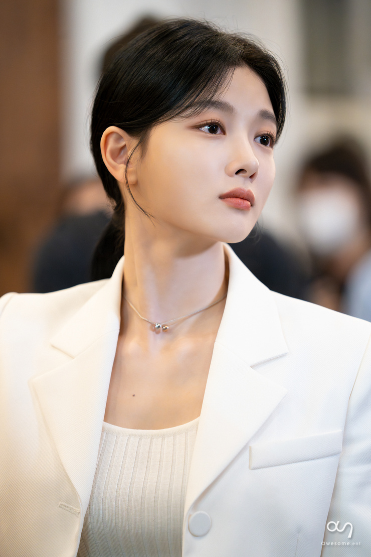 Yoo-Jeong Kim Yoo-Jeong Kim