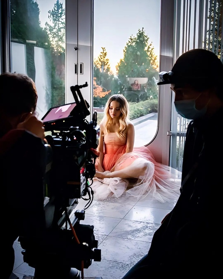 Dove Cameron