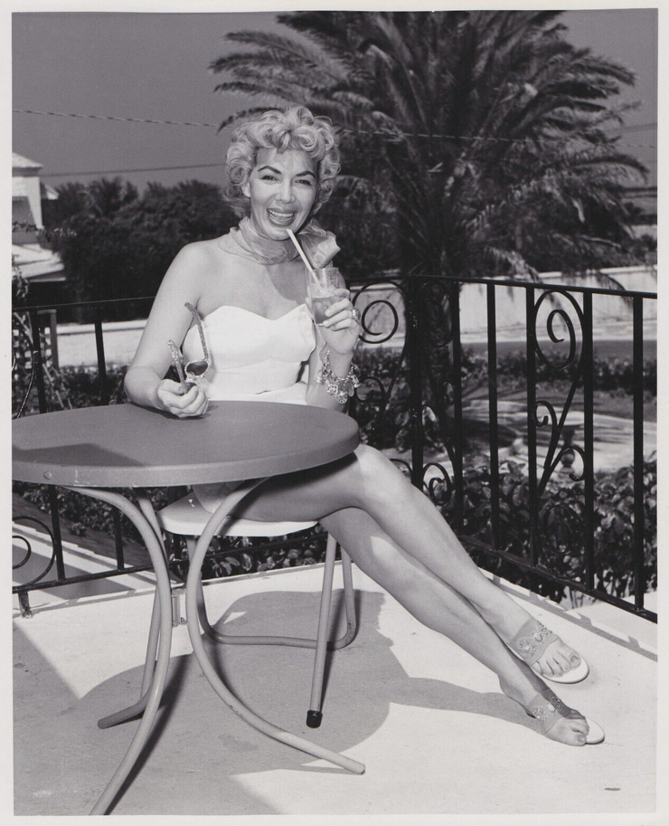 Dolores Gray