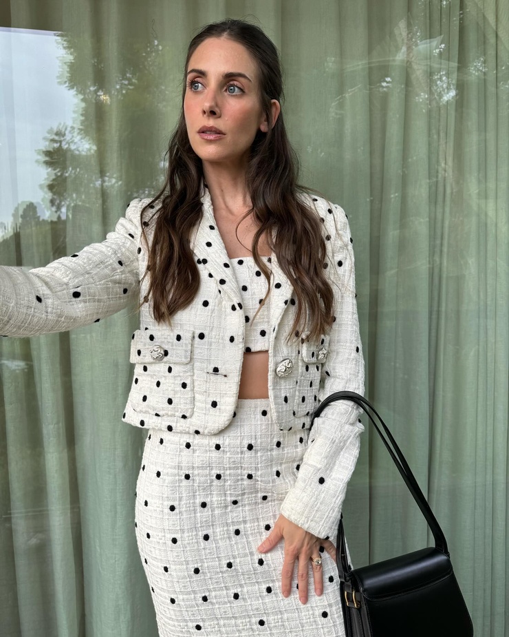 Alison Brie Alison Brie