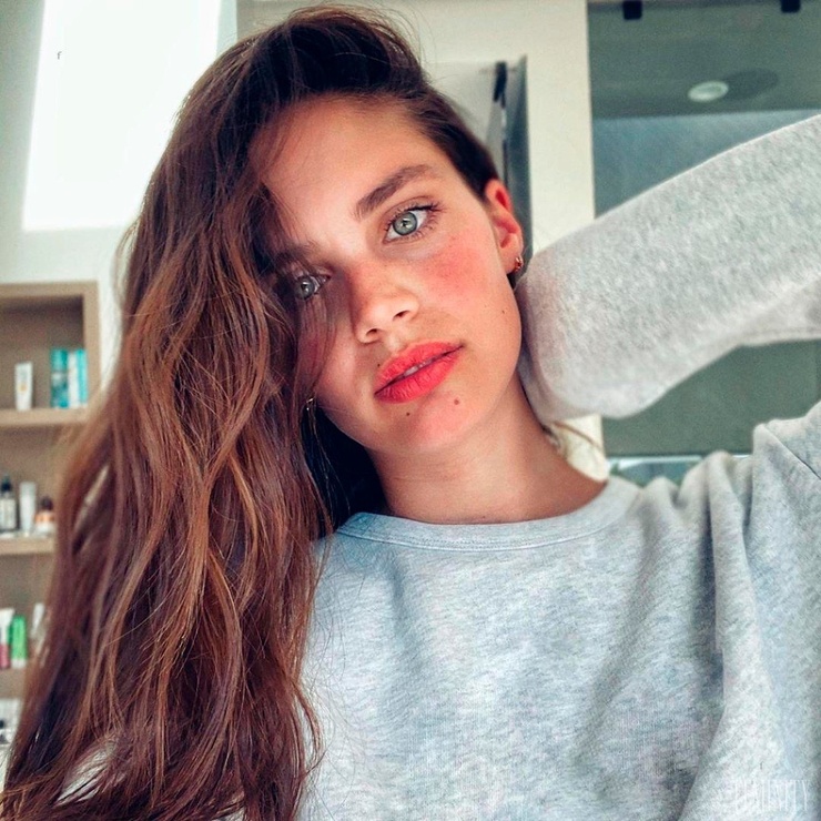 Sara Sampaio Sara Sampaio