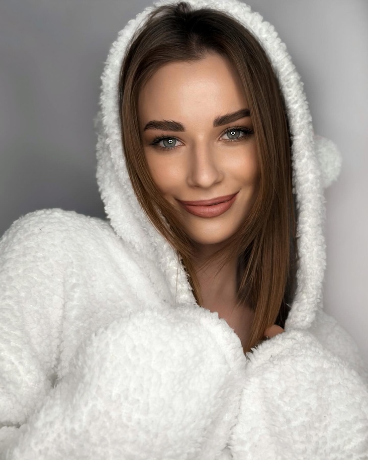 Kris Kaunatskaya Kris Kaunatskaya