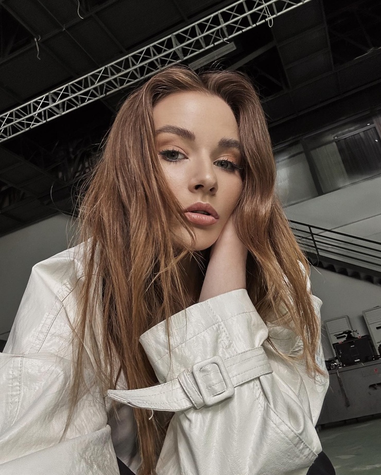 Kris Kaunatskaya Kris Kaunatskaya
