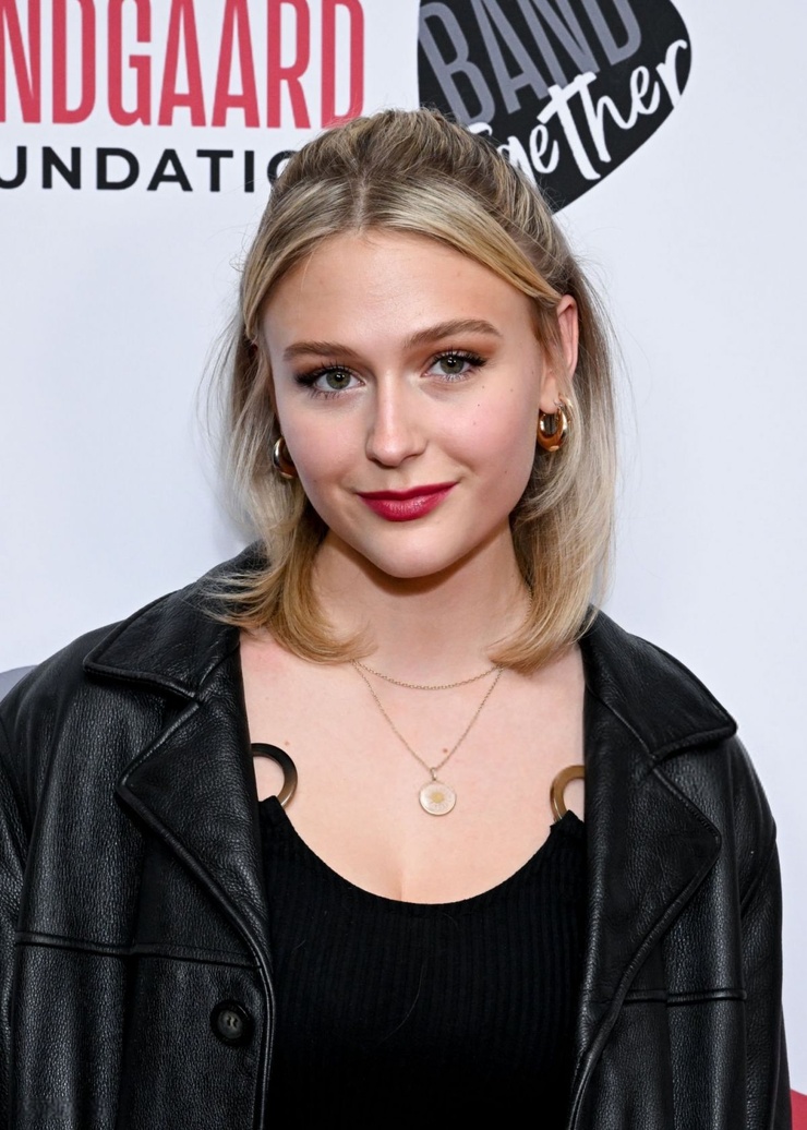 Picture of Alyvia Alyn Lind