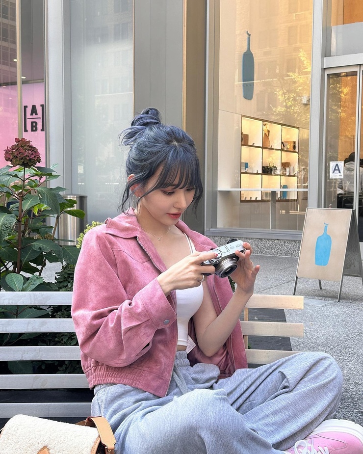 Sakura Miyawaki