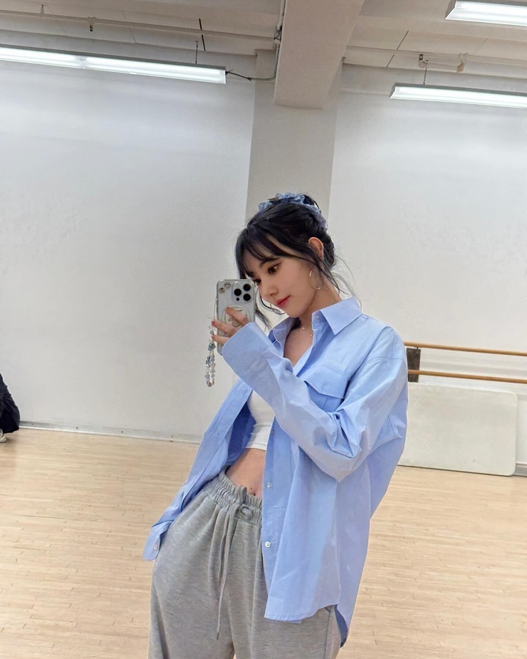 Sakura Miyawaki
