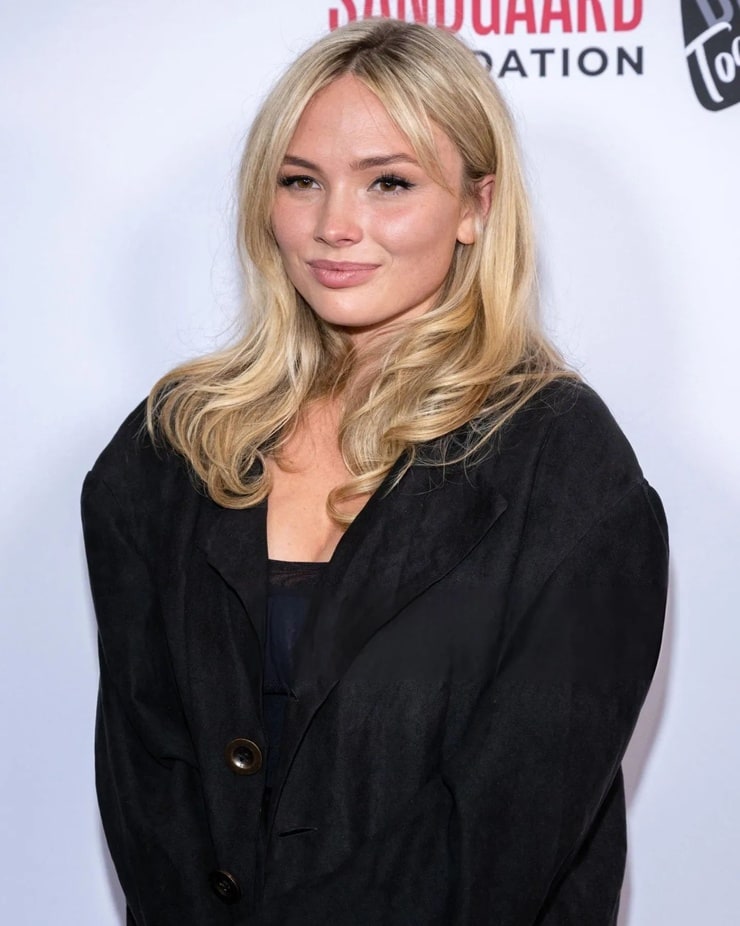 Picture of Natalie Alyn Lind