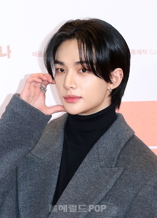 Hyun-Jin Hwang