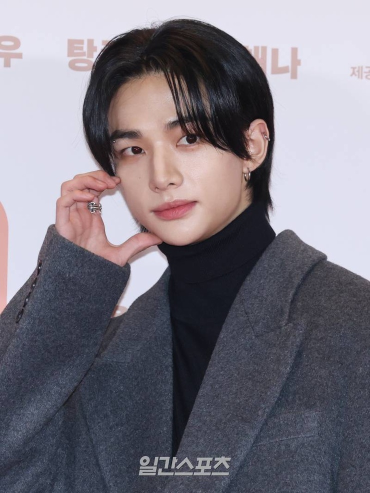 Hyun-Jin Hwang