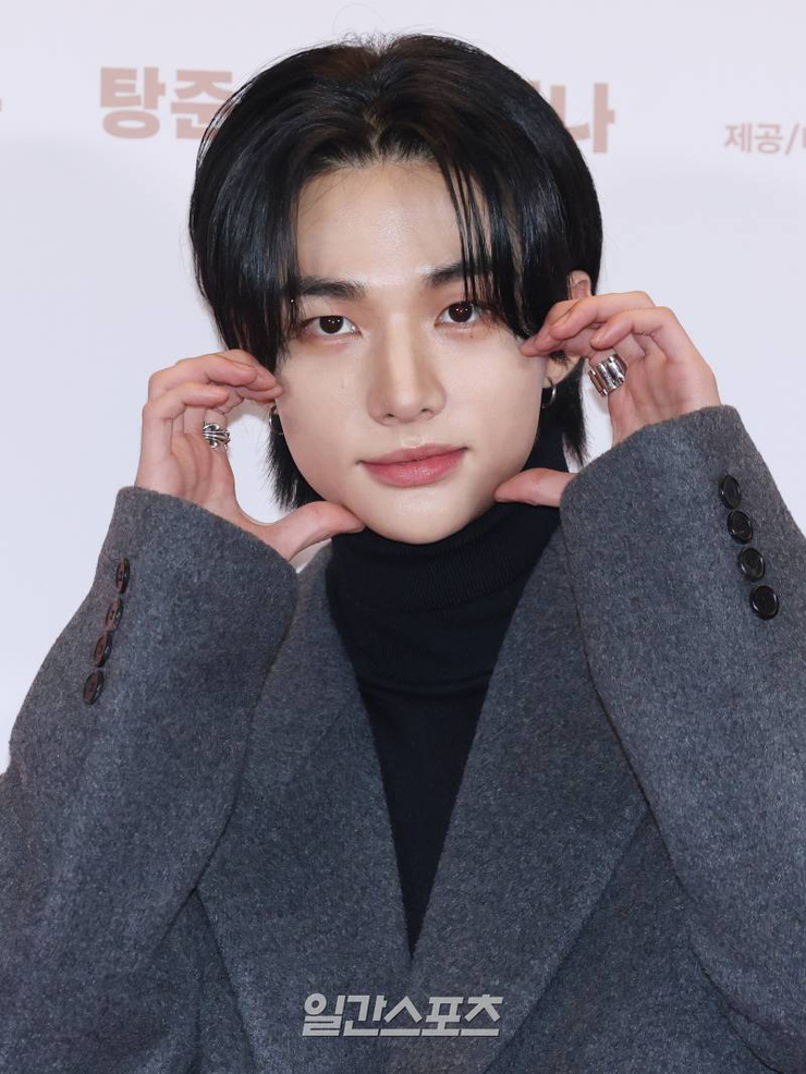 Hyun-Jin Hwang