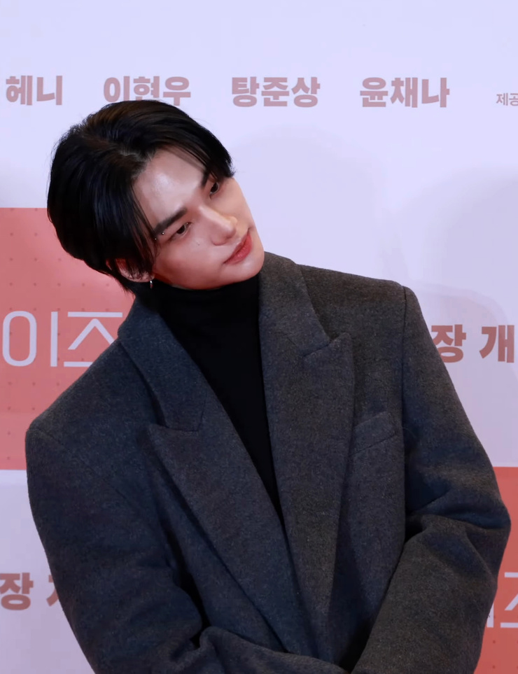 Hyun-Jin Hwang