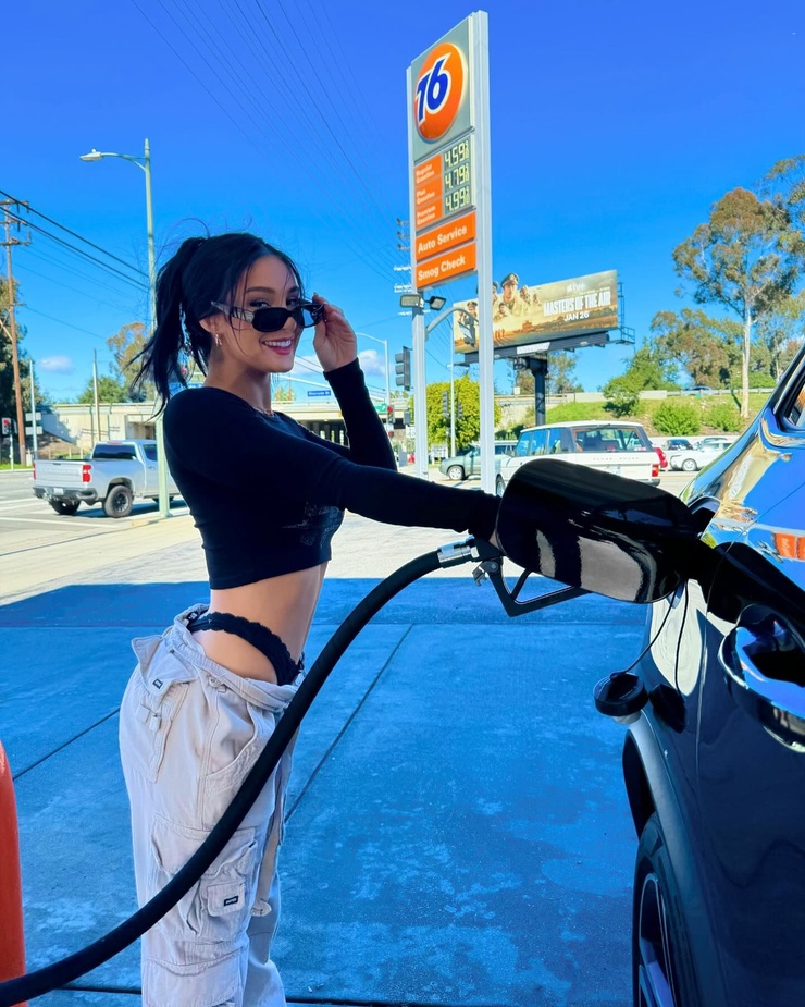 Natalie Gibson Natalie Gibson