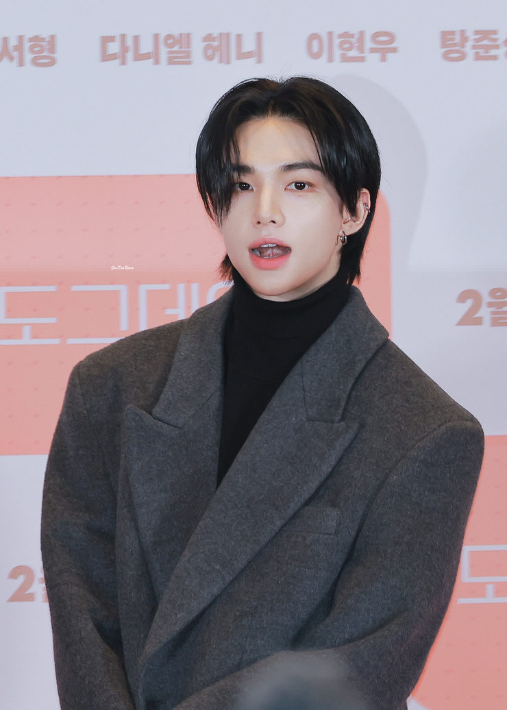 Hyun-Jin Hwang